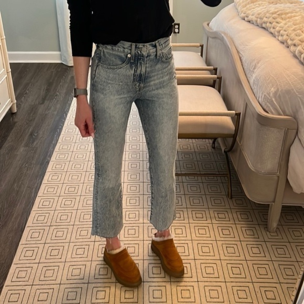 Veronica Beard Light Wash Boyfriend Jeans - Blue